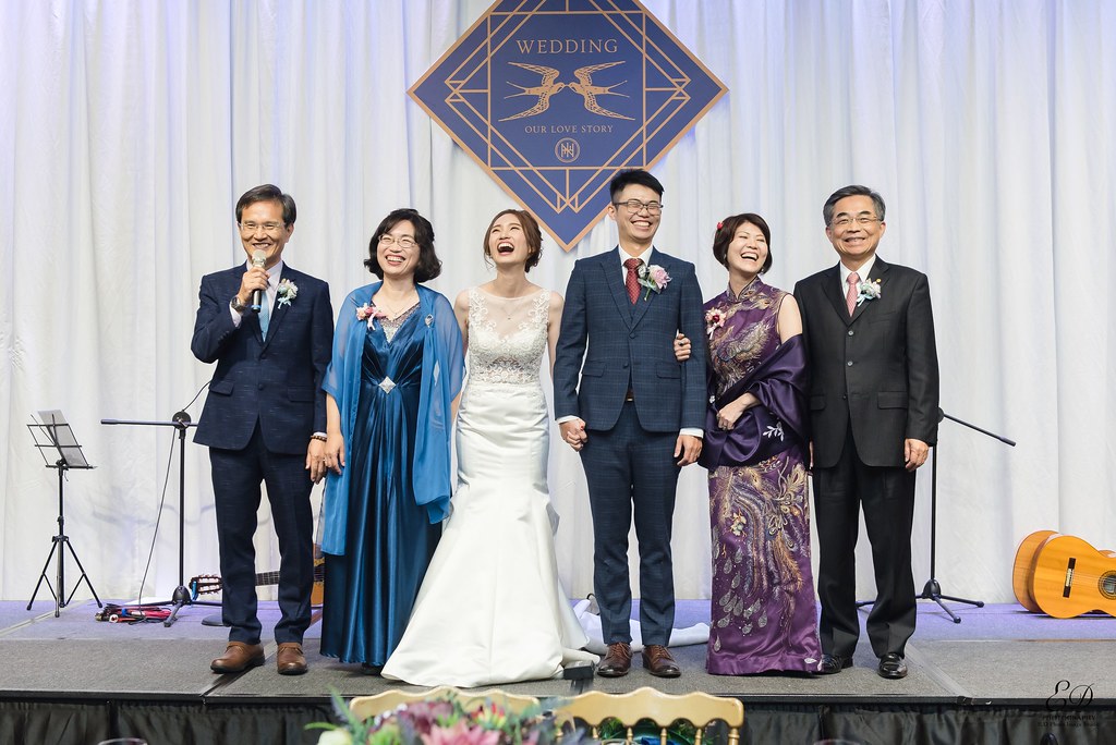 [高雄婚攝] Howard＆Wei 婚禮紀錄｜老新台菜