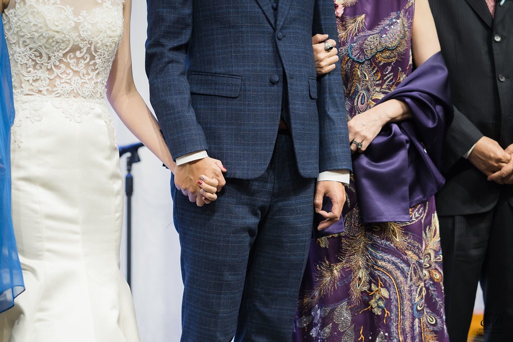[高雄婚攝] Howard＆Wei 婚禮紀錄｜老新台菜