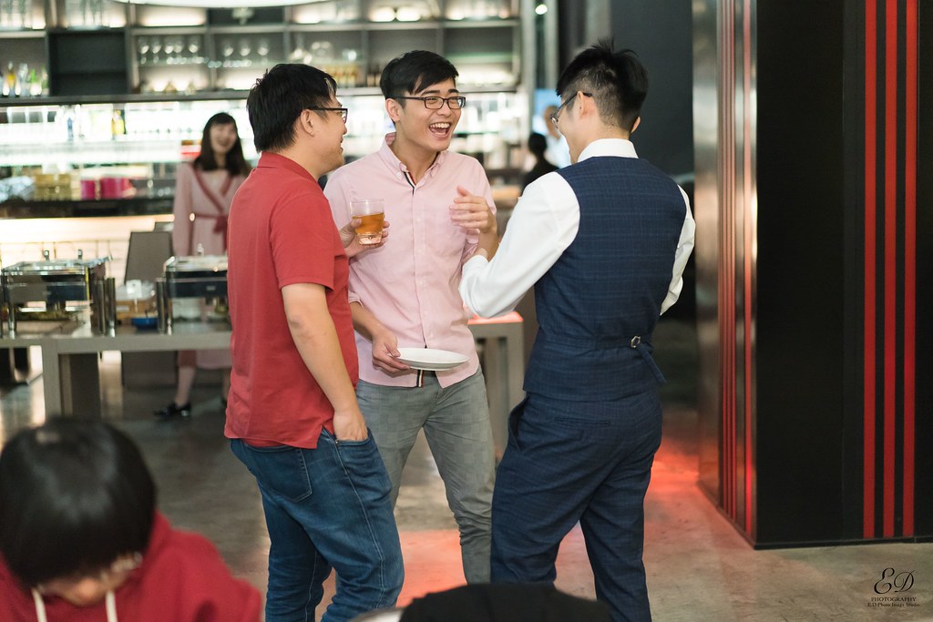 [高雄婚攝] Howard＆Wei 婚禮紀錄｜ARTCO.C6