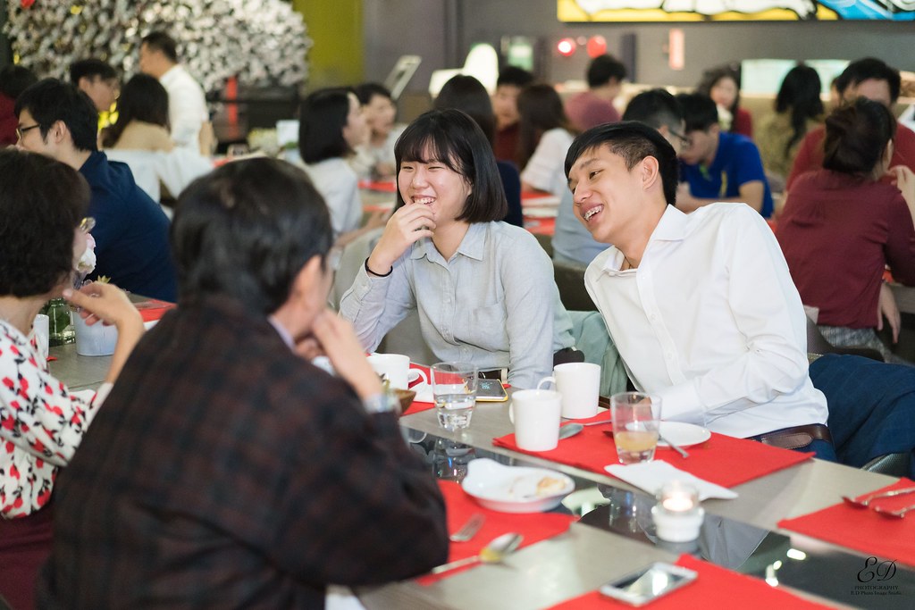 [高雄婚攝] Howard＆Wei 婚禮紀錄｜ARTCO.C6