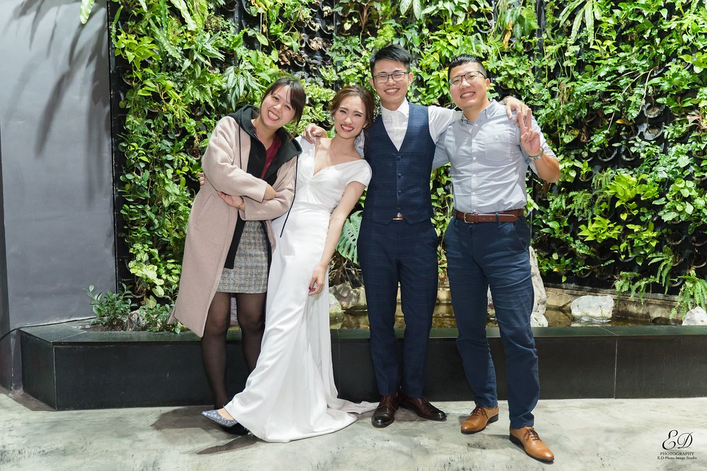 [高雄婚攝] Howard＆Wei 婚禮紀錄｜ARTCO.C6
