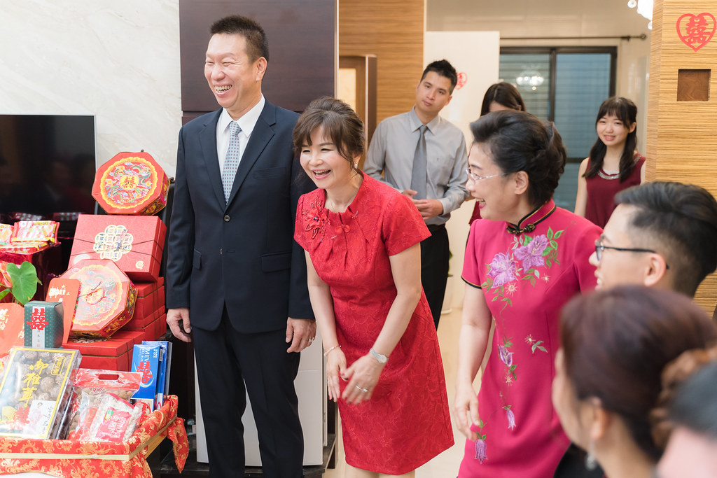[台南婚攝] 銘鴻＆鴻美 婚禮紀錄｜天心岩蔬食餐廳