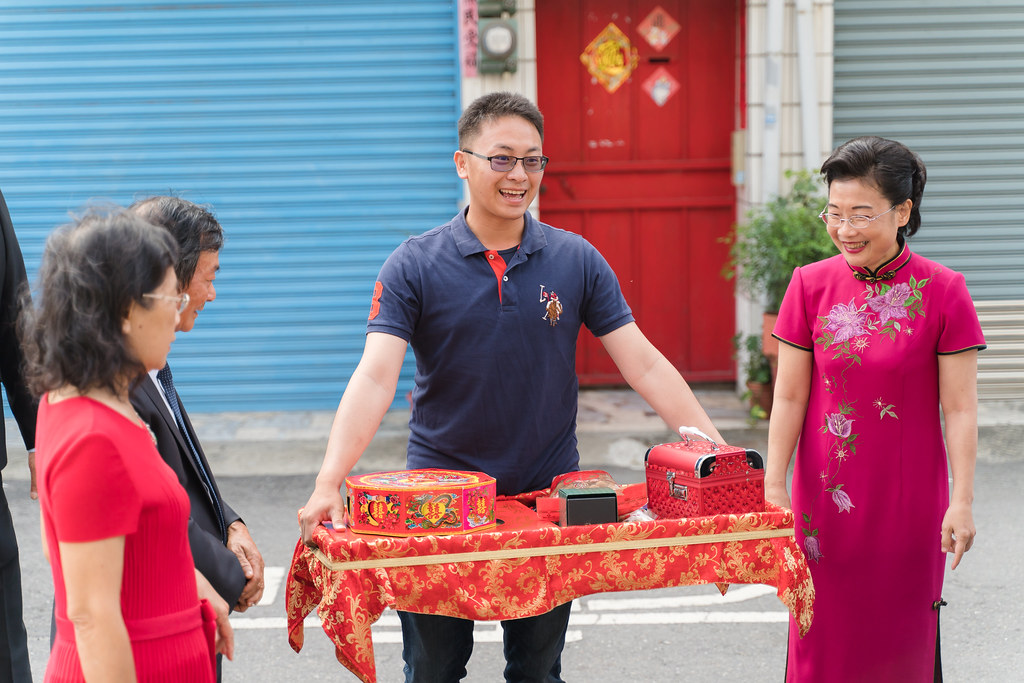 [台南婚攝] 銘鴻＆鴻美 婚禮紀錄｜天心岩蔬食餐廳