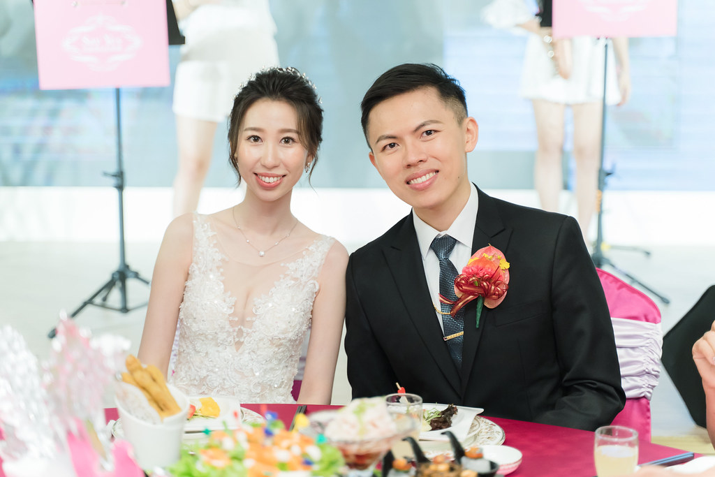 [台南婚攝] 銘鴻＆鴻美 婚禮紀錄｜天心岩蔬食餐廳