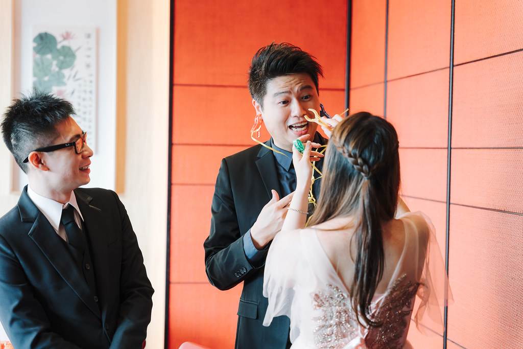 [高雄婚攝] Huang＆Hsiang 婚禮紀錄｜高雄林皇宮