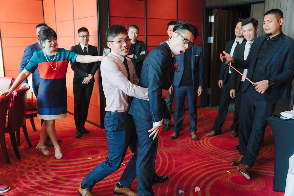 [高雄婚攝] Huang＆Hsiang 婚禮紀錄｜高雄林皇宮