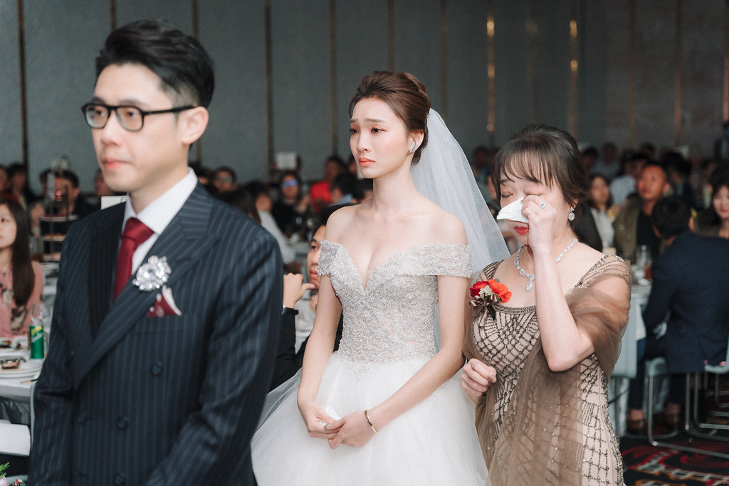 [高雄婚攝] Huang＆Hsiang 婚禮紀錄｜高雄林皇宮