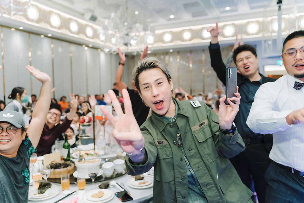 [高雄婚攝] Huang＆Hsiang 婚禮紀錄｜高雄林皇宮