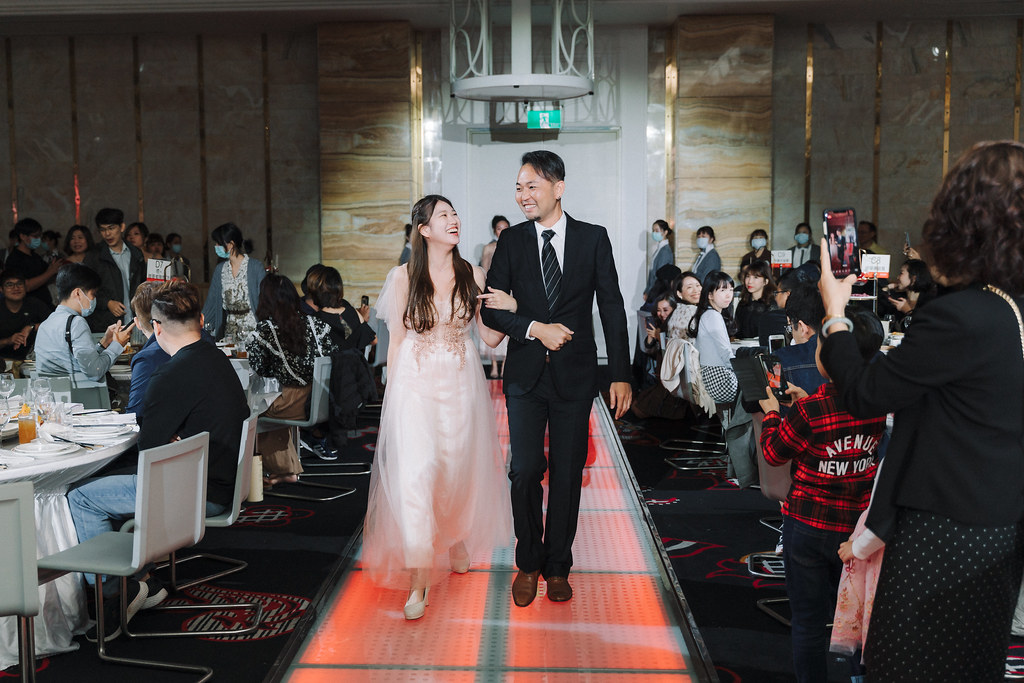 [高雄婚攝] Huang＆Hsiang 婚禮紀錄｜高雄林皇宮