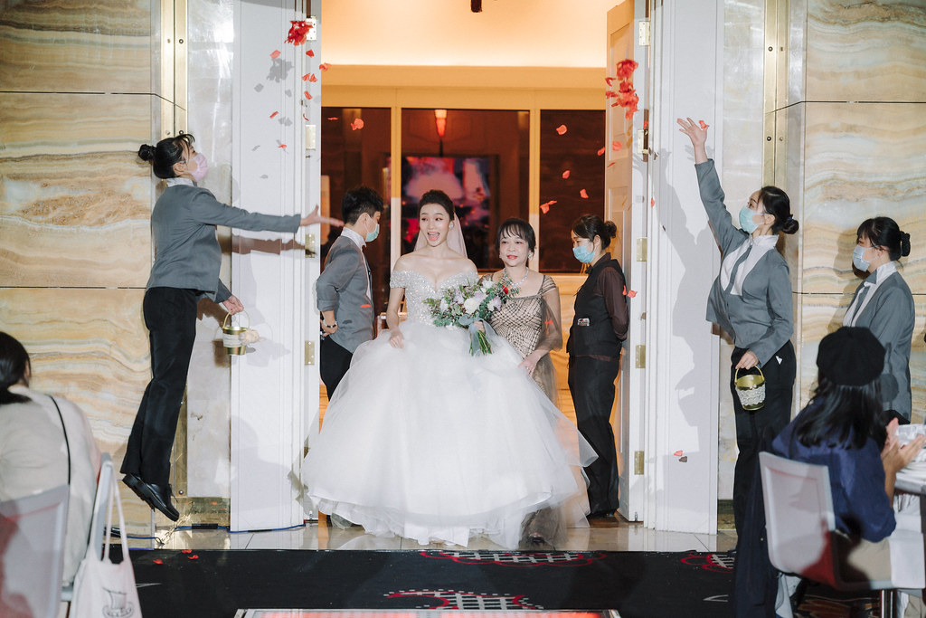 [高雄婚攝] Huang＆Hsiang 婚禮紀錄｜高雄林皇宮