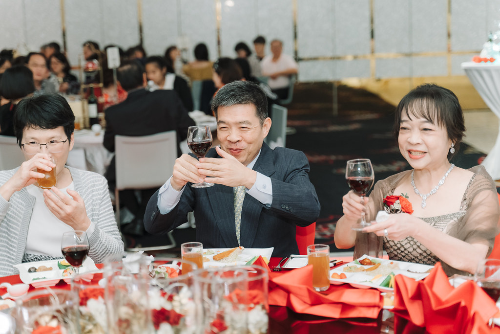 [高雄婚攝] Huang＆Hsiang 婚禮紀錄｜高雄林皇宮