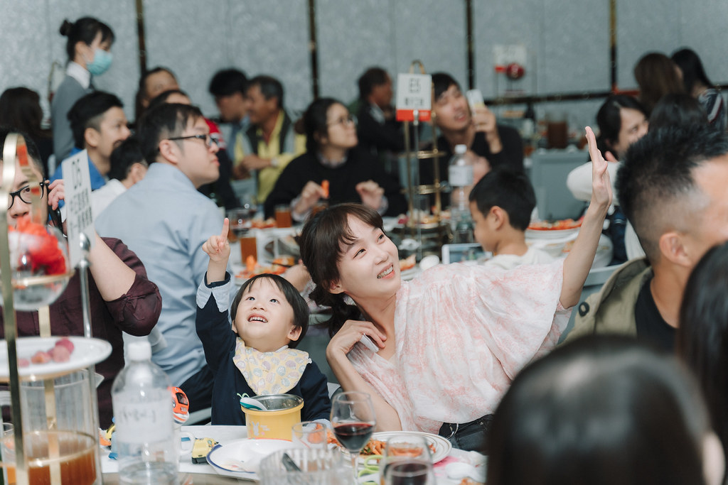 [高雄婚攝] Huang＆Hsiang 婚禮紀錄｜高雄林皇宮