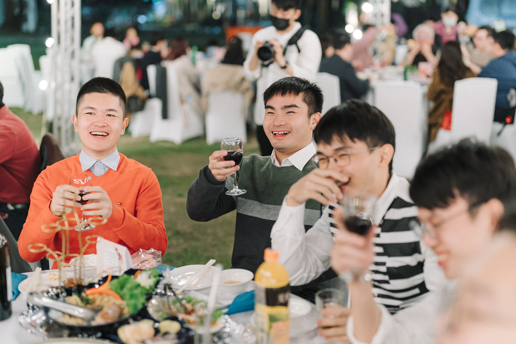 [高雄婚攝] Wally＆Helen 婚禮紀錄｜橋頭糖廠百世新天地