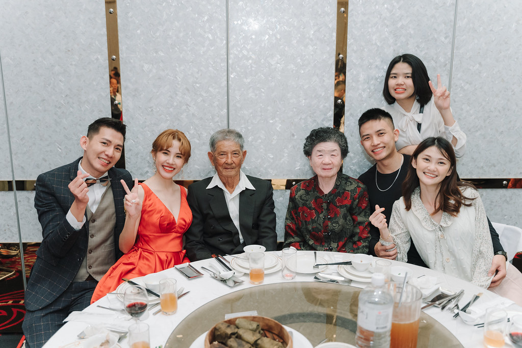 [高雄婚攝] Charles＆Lily 婚禮紀錄｜高雄林皇宮
