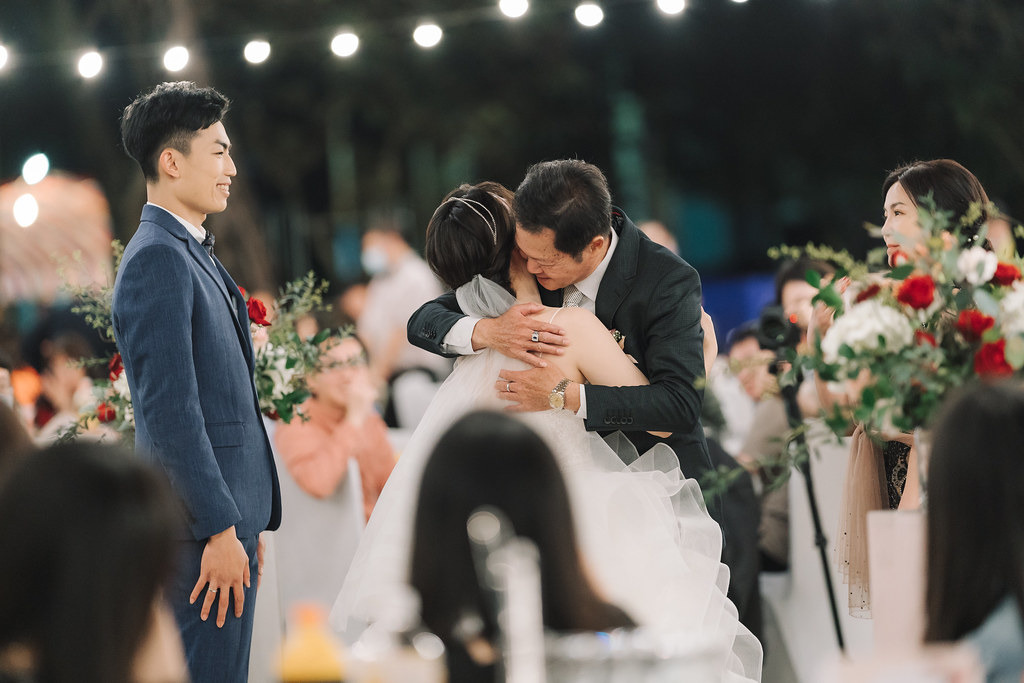 [高雄婚攝] Wally＆Helen 婚禮紀錄｜橋頭糖廠百世新天地