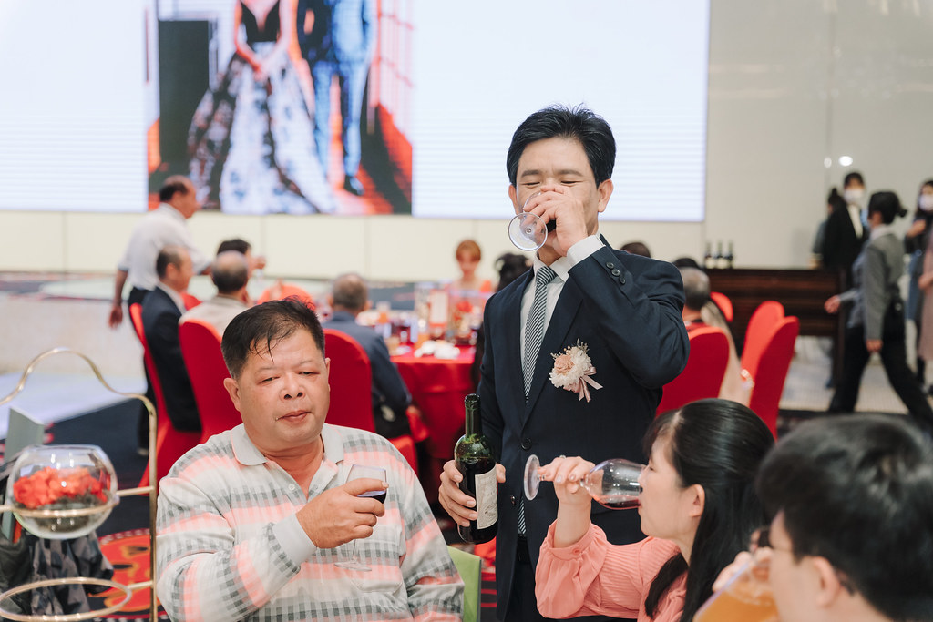 [高雄婚攝] Charles＆Lily 婚禮紀錄｜高雄林皇宮