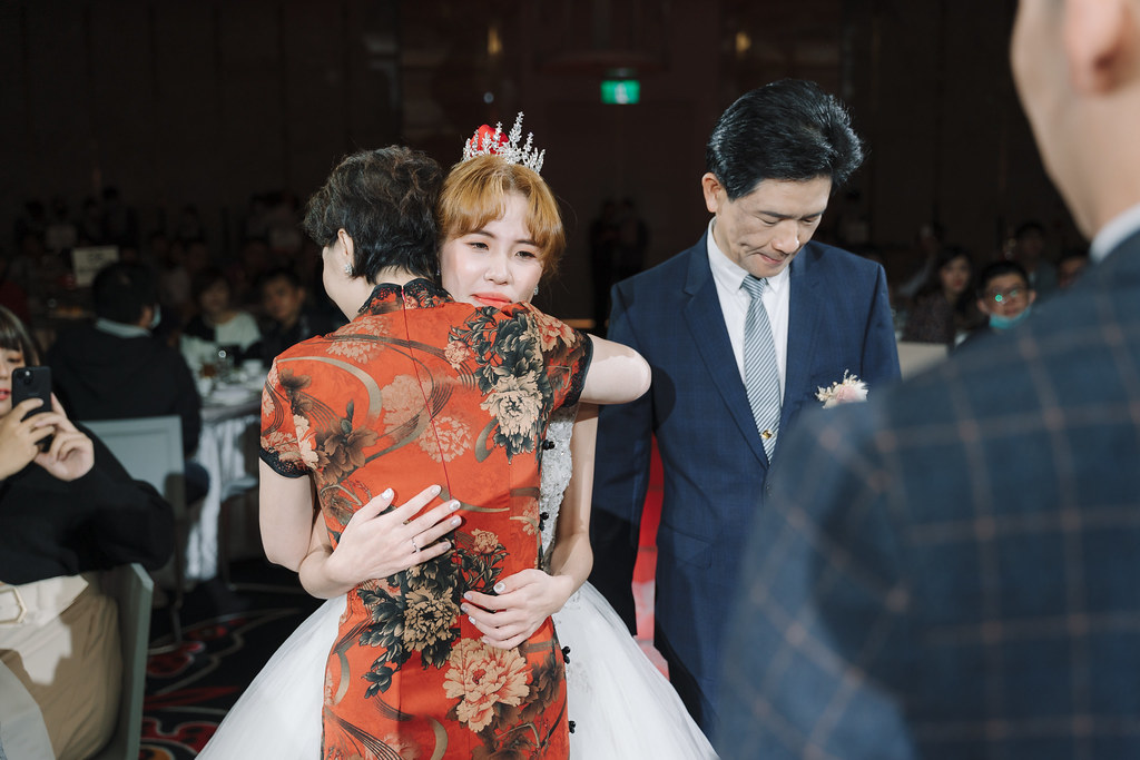 [高雄婚攝] Charles＆Lily 婚禮紀錄｜高雄林皇宮