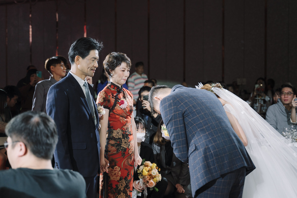 [高雄婚攝] Charles＆Lily 婚禮紀錄｜高雄林皇宮