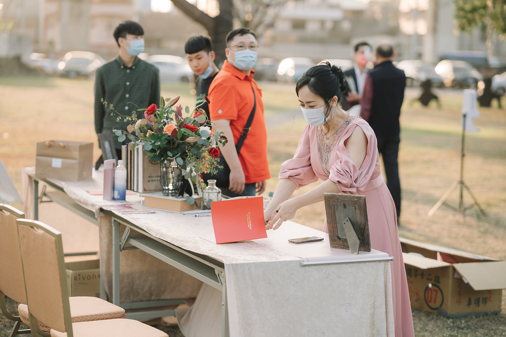 [高雄婚攝] Wally＆Helen 婚禮紀錄｜橋頭糖廠百世新天地