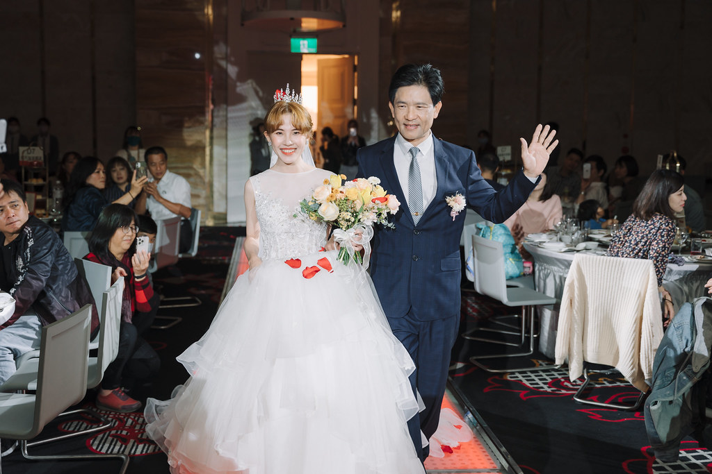 [高雄婚攝] Charles＆Lily 婚禮紀錄｜高雄林皇宮