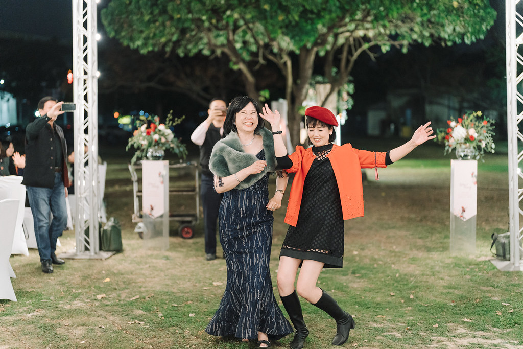 [高雄婚攝] Wally＆Helen 婚禮紀錄｜橋頭糖廠百世新天地