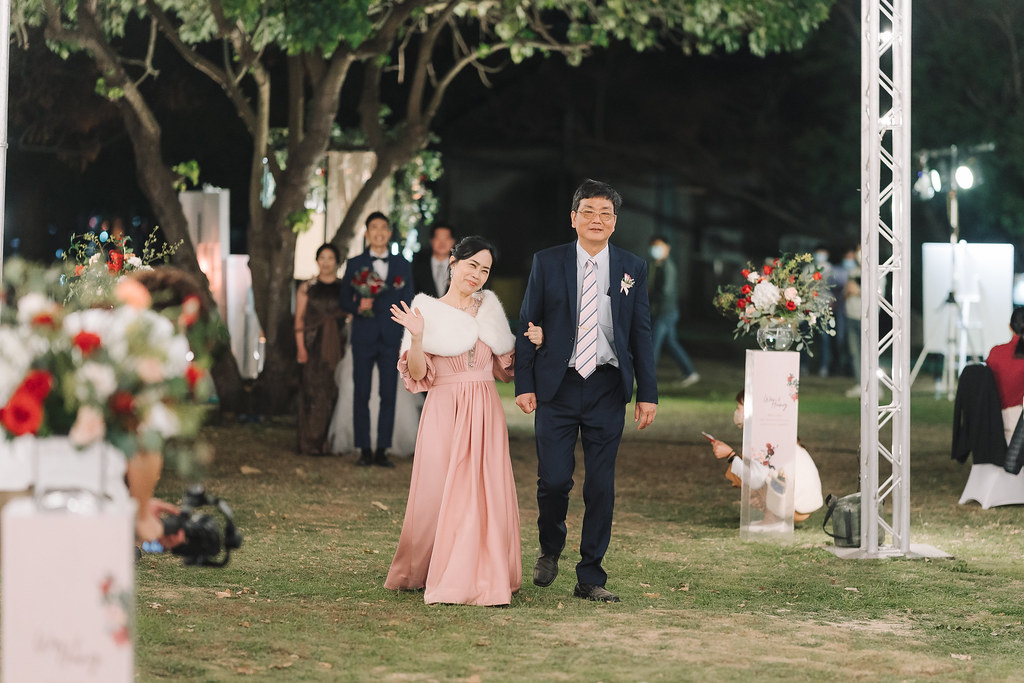 [高雄婚攝] Wally＆Helen 婚禮紀錄｜橋頭糖廠百世新天地